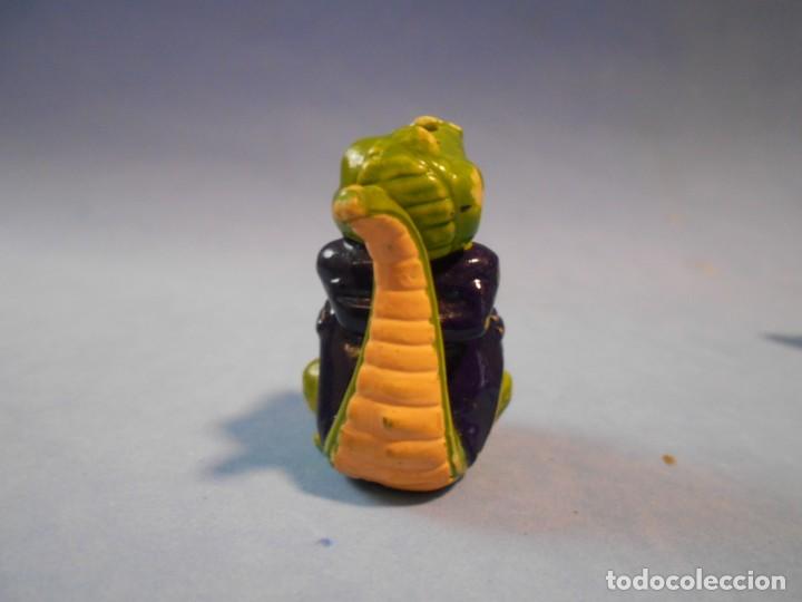 Figuras de goma Kinder: KINDER : FIGURA COCODRILO - Foto 2