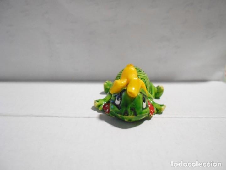 Figuras de goma Kinder: KINDER : FIGURA TORTUGA - Foto 1