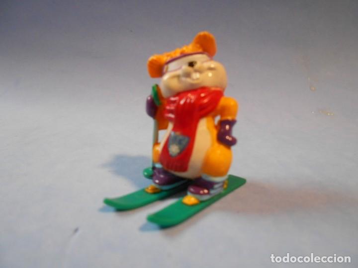 Figuras de goma Kinder: KINDER : FIGURA CONEJO - Foto 1