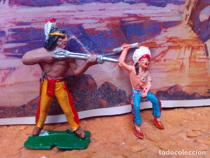 Figuras de goma y PVC: Dos indios de comansi - Foto 1