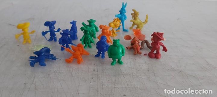 Figuras de goma y PVC: LORE DE FIGURAS DUNKIN DARTACAN - Foto 1