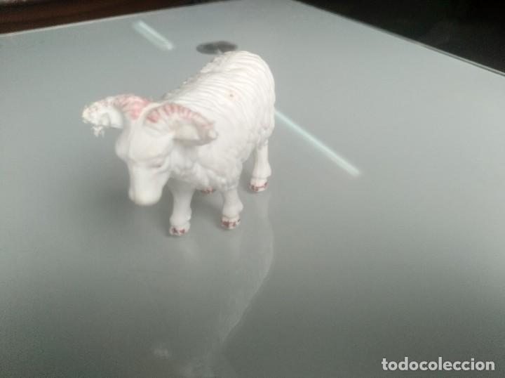 Rubber and PVC Figures: Figura miniatura goma pvc carnero oveja animal granja marr&oacute;n 4cm Bel&eacute;n