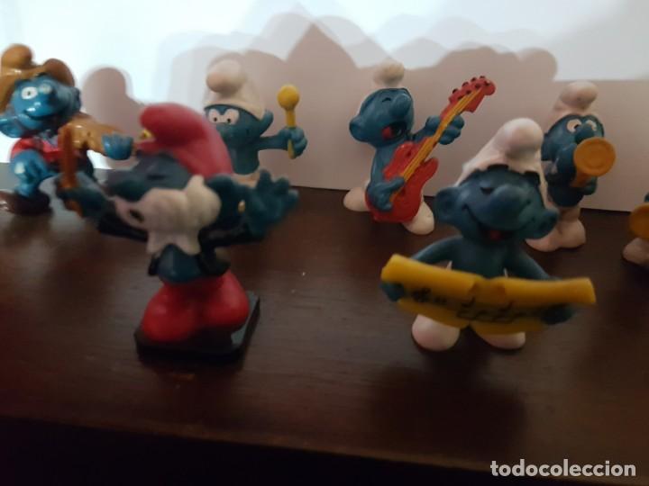 Figuras de goma y PVC: Orquesta de 7 m&uacute;sicos Pitufos - Foto 1
