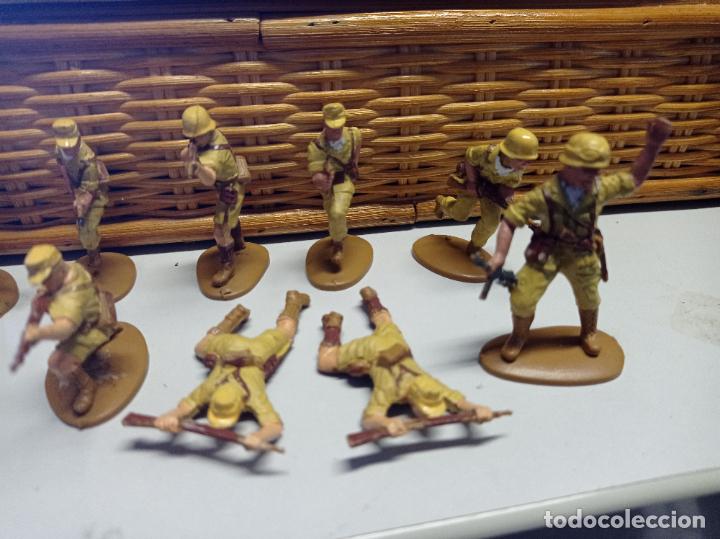 Figuras de goma y PVC: 14 soldados de pl&aacute;stico - Foto 4