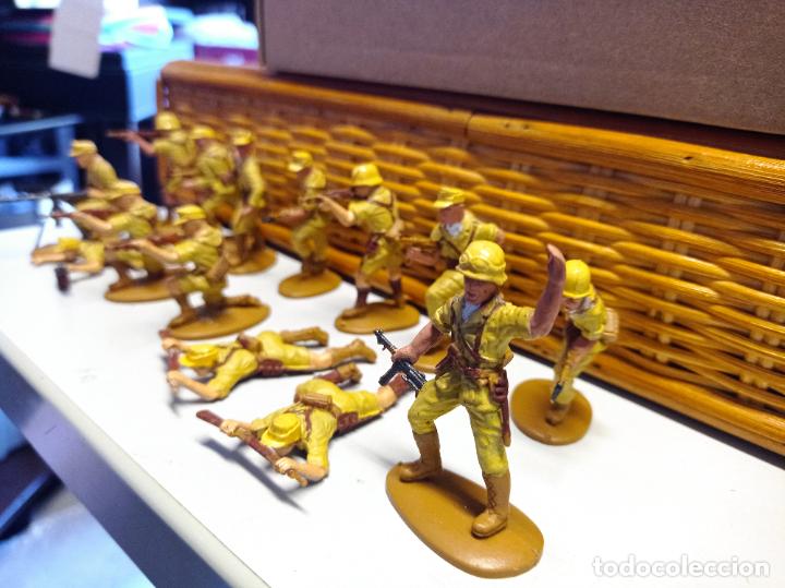 Figuras de goma y PVC: 14 soldados de pl&aacute;stico - Foto 5