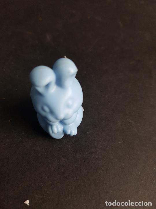 Figuras de Borracha e PVC: figura conejo azul plastico duro a&ntilde;os 80