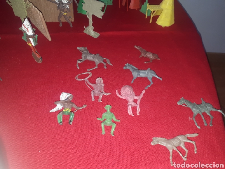 Figuras de goma y PVC: Fort Apache Comansi indio, vaqueros y complementos leer descripci&oacute;n - Foto 5