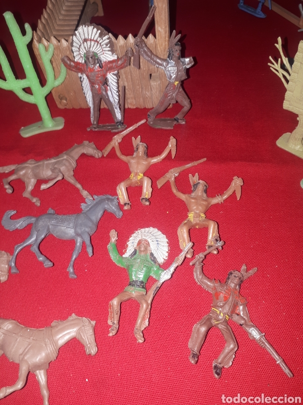 Figuras de goma y PVC: Fort Apache Comansi indio, vaqueros y complementos leer descripci&oacute;n - Foto 6