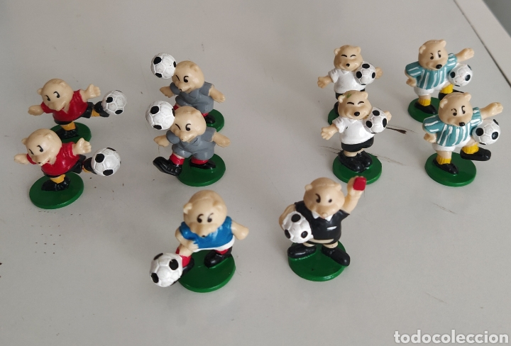 Kinder &Uuml;berraschung: Lote osos futbolistas Kinder ferrero