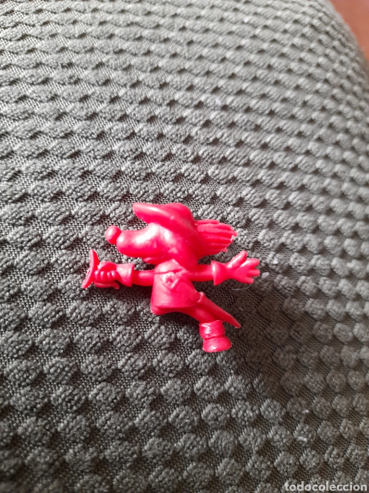 Figuras de goma y PVC: FIGURA DUNKIN PHOSKITOS DARTACAN VERSION ROJA - Foto 1
