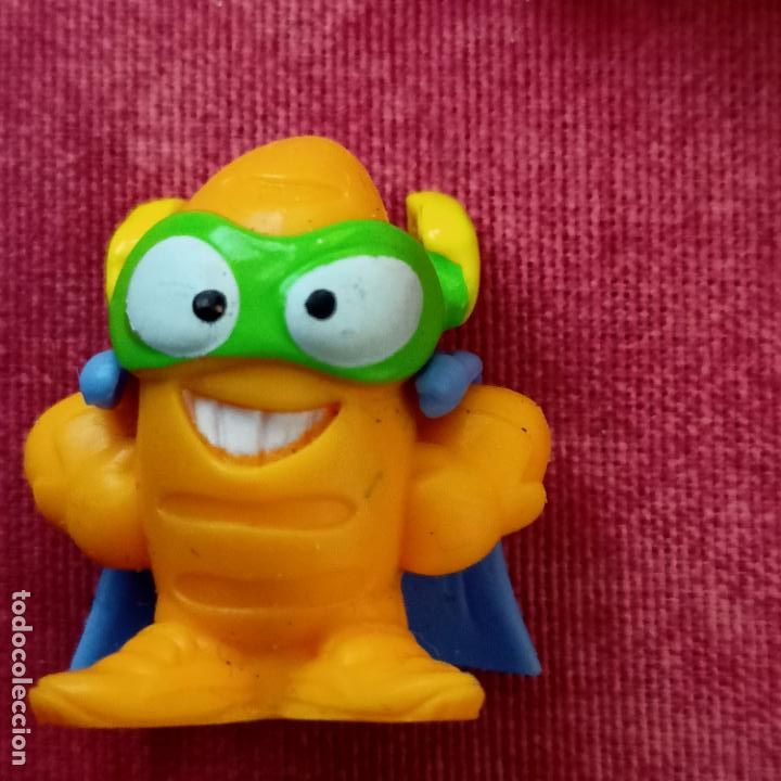 Figuras de goma y PVC: Superthings (Superzings) - Foto 1