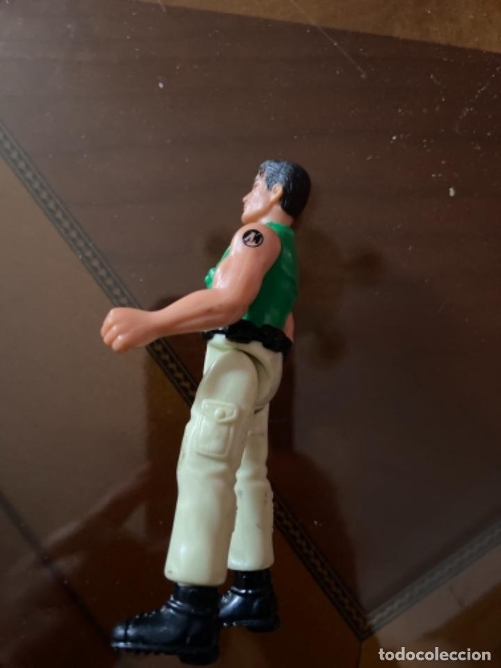 Figuras de goma y PVC: Figura soldado hasbro 2000 - Foto 3