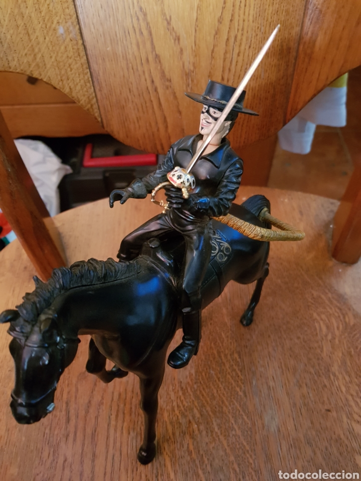Figuras de goma y PVC: ANTIGUO MU&Ntilde;ECO DE EL ZORRO - Foto 4