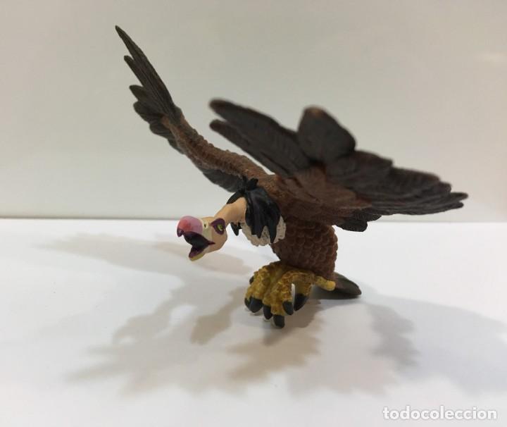 Figuras de Goma y PVC: FIGURA DE PVC - BUITRE CON LAS ALAS EXTENDIDAS, DE PAPO (2003)