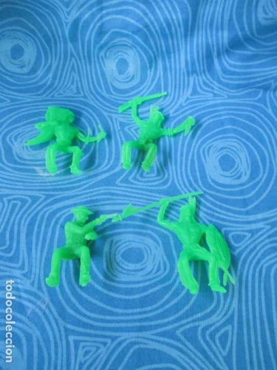 Figuras de goma y PVC: LOTE INDIOS Y VAQUEROS - Foto 3