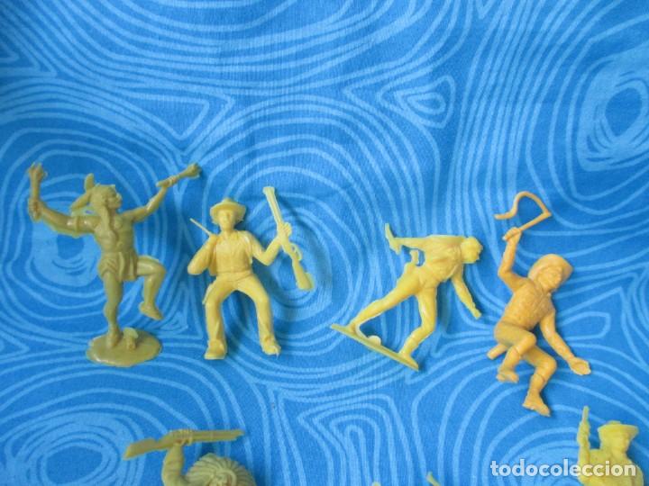 Figuras de goma y PVC: LOTE INDIOS Y VAQUEROS - Foto 4