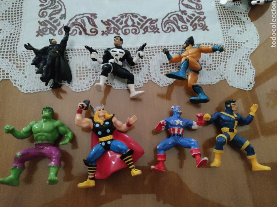 Figuras de goma y PVC: Lote PVC Yolanda Spain Marvel y bully DC comics - Foto 1