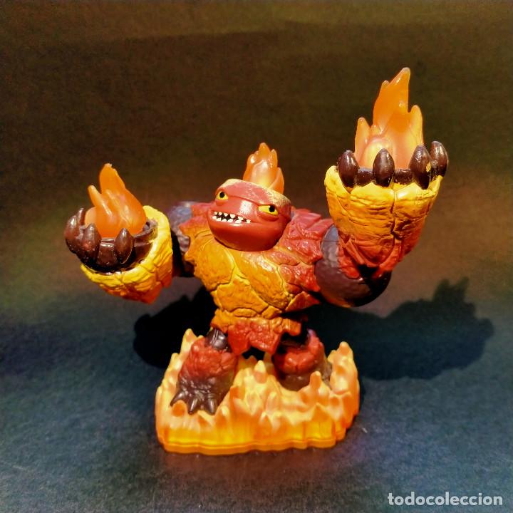 Figurine Skylanders Giants – Hot Head Maître Du Feu (Série 2) – Occasion