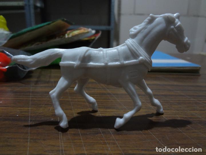 Figuras de goma y PVC: CABALLO DE COMANSI - Foto 1