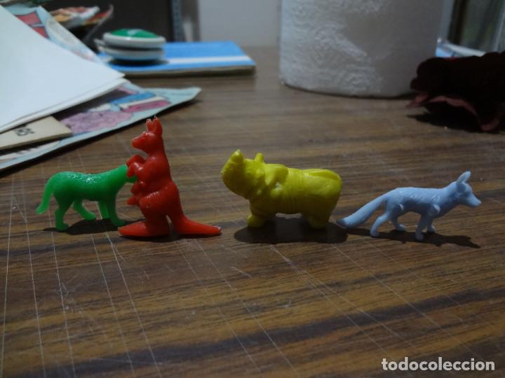 Figuras de goma y PVC: LOTE DE ANIMALES - Foto 1