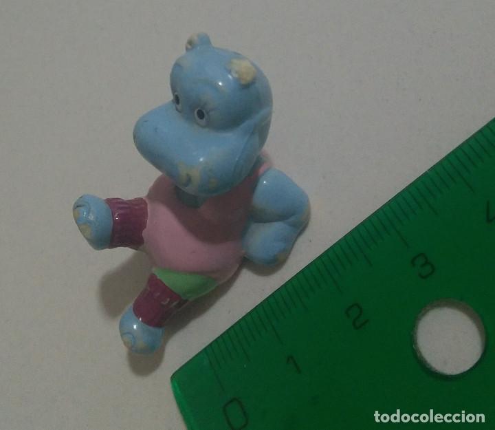 Kinder Figures: happy hippo hipo kinder gimnasta gimnasia aerobic monobloc
