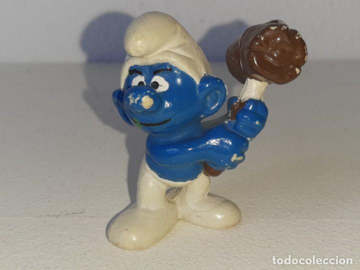 Figuras de Goma y PVC: ANTIGUA FIGURA DE GOMA DE LOS PITUFOS - SMURFS - PITUFO CON MARTILLO / MAZA - A&Ntilde;OS 80 SIN MARCA