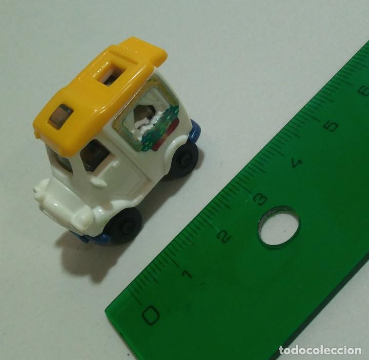 Figure di Gomma e PVC: caravana kinder miniatura coche