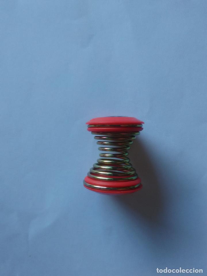 Figuras de goma y PVC: JUGUETE PHOSKITOS JUMP SPACERS TIPO MUELLE GRANJA SAN FRANCISCO