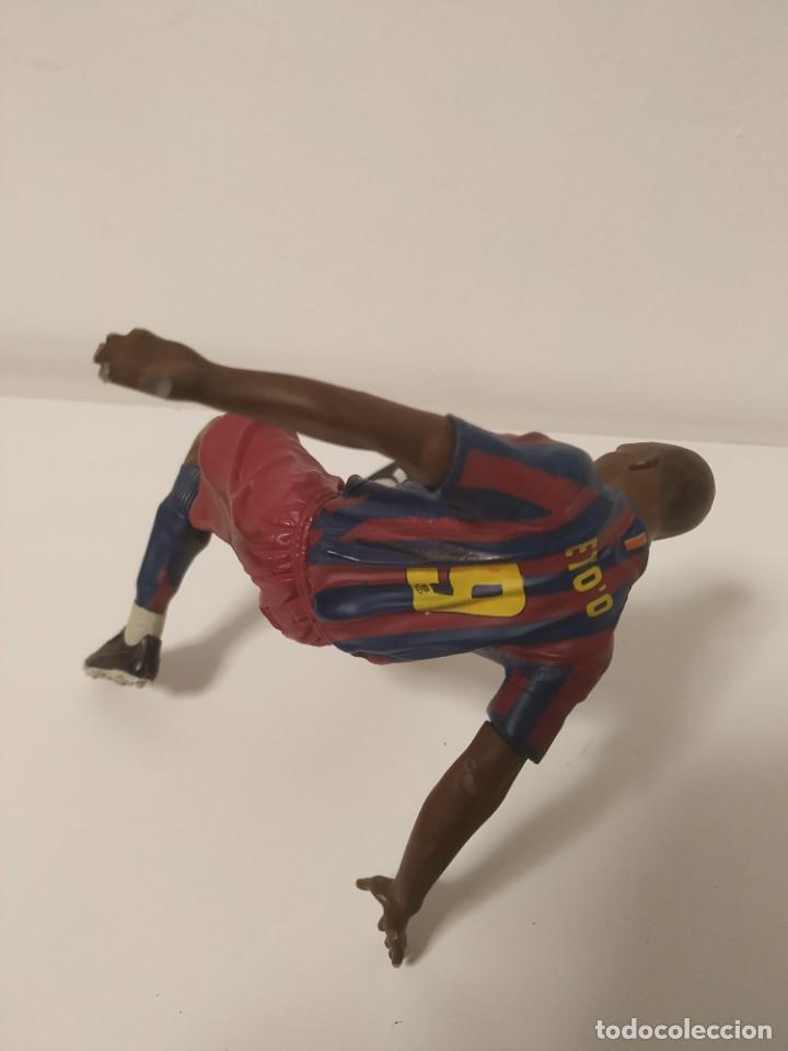 Figuras de goma y PVC: Figura Etoo - Foto 2