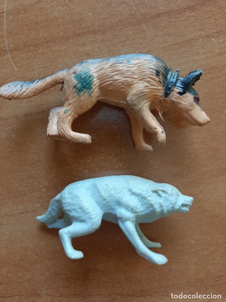 Figuras de goma y PVC: DOS FIGURAS : LOBOS - Foto 2