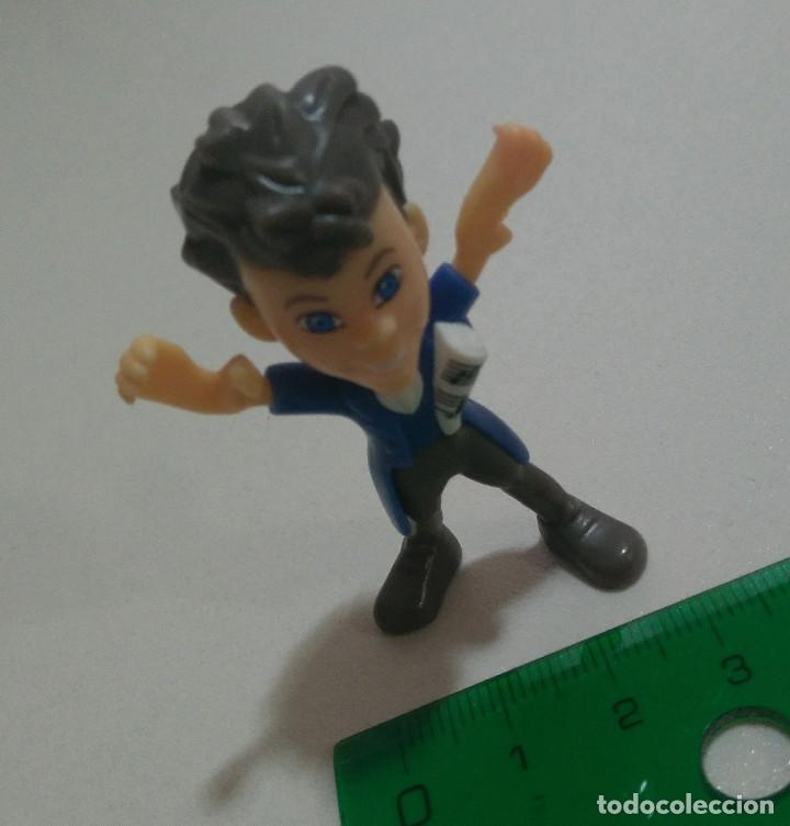 Figurines en Caoutchouc et PVC: kinder joy verano teen idols idol mu&ntilde;eco miniatura musico beethoven mu&ntilde;equito figurita