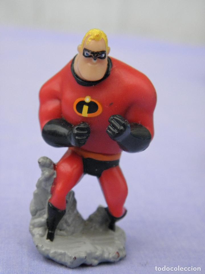 Figuras de Borracha e PVC: Figurita Kinder Mr. Incre&iacute;ble