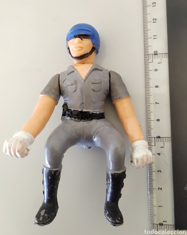 Figuras de Goma y PVC: Figura acci&oacute;n polic&iacute;a motero goma mu&ntilde;eco motorista