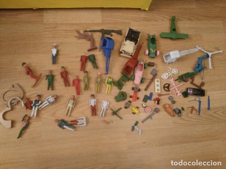 Figuras de goma y PVC: lote monta plex - monta man - Foto 1