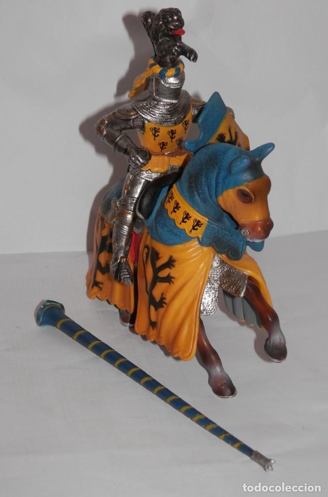 Figuras de goma y PVC: GUERRERO MEDIAVAL DE LA MARCA SCHLEICH - Foto 1