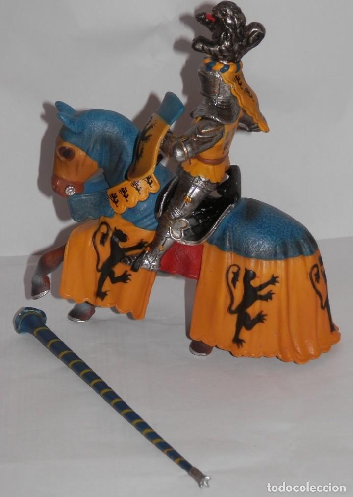 Figuras de goma y PVC: GUERRERO MEDIAVAL DE LA MARCA SCHLEICH - Foto 2