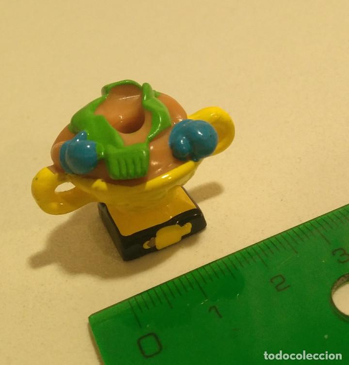 Figuras de goma Kinder: pieza copa alce reno kinder - Foto 1