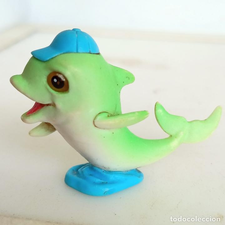 Figuras de goma y PVC: Figura Magiki Delfines del Arco iris - Foto 1