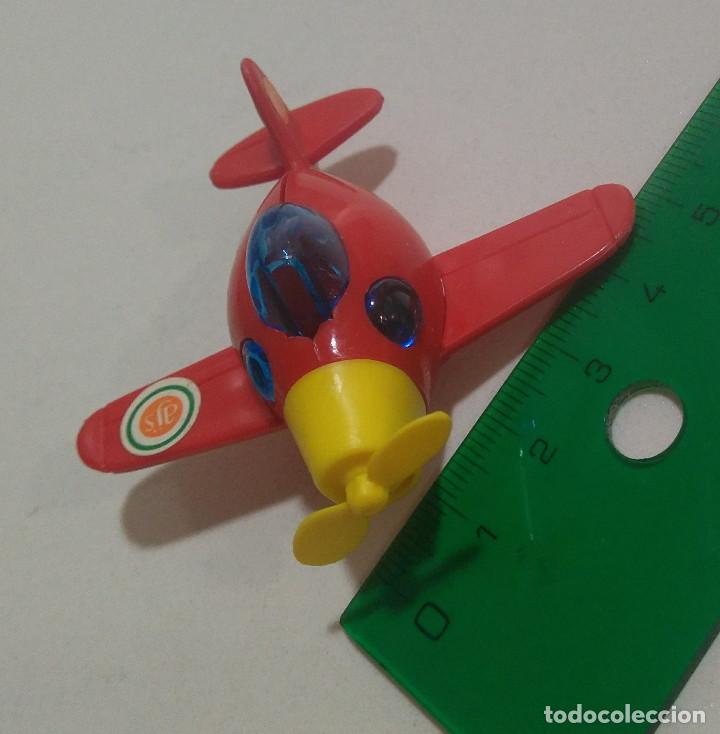 Figuras de Borracha e PVC: antiguo avion montable avioneta kinder a&ntilde;os 90 plane rojo