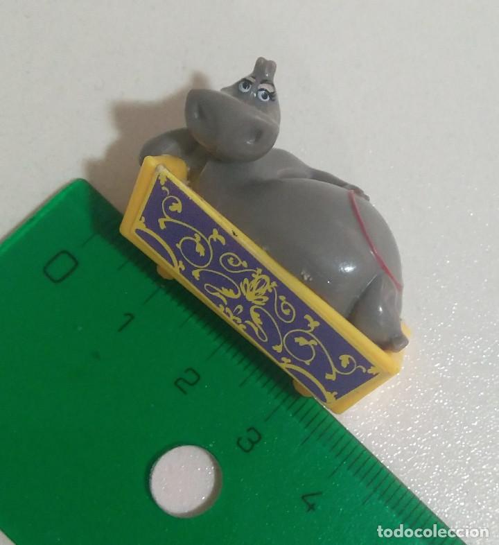 Figuras de Borracha e PVC: hipopotama en vagon madagascar mu&ntilde;eco kinder figurita gloria