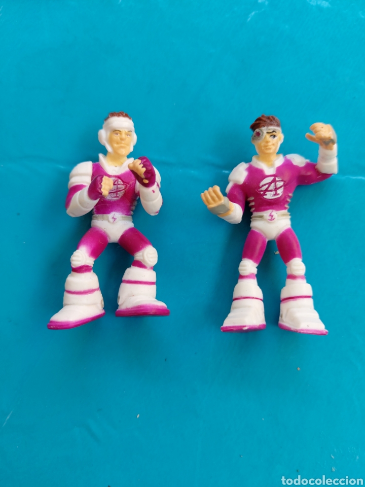 Figuras de goma y PVC: Figuras equipo Actimel Danone - Foto 4