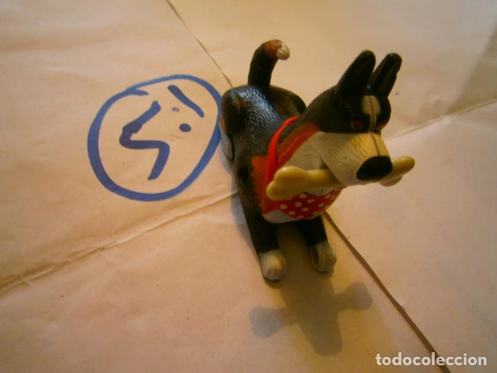 Figuras de goma y PVC: PERRO CON HUESO - Foto 1