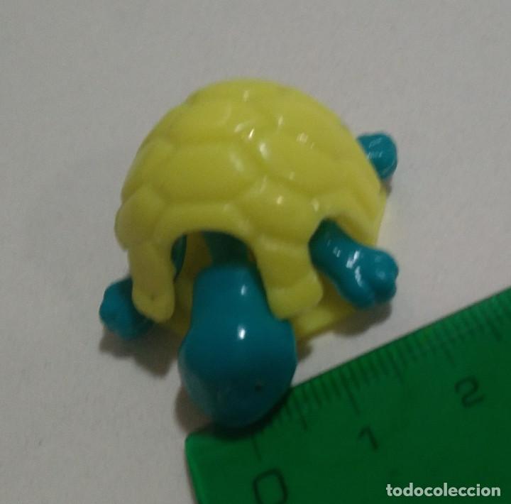 Kinder &Uuml;berraschung: mini kinder miniatura tortuga tortuguita turtle amarilla