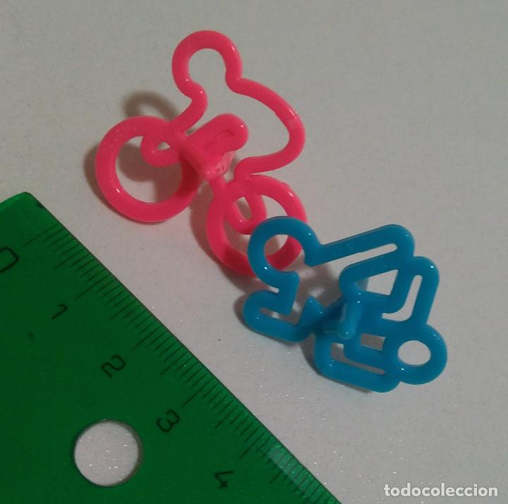 Kinder &Uuml;berraschung: siluetas giratorias kinder secundario ciclista futbolista ciclismo futbol deportes colores