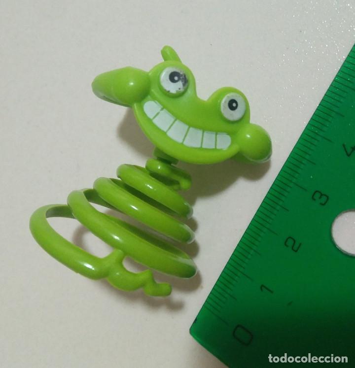 Figuras de Borracha e PVC: kinder muelle secundario figura mu&ntilde;eco verde
