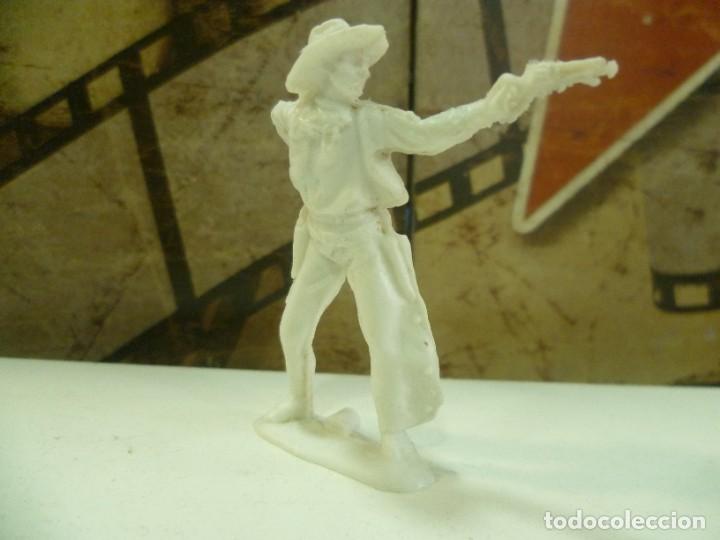 Figuras de goma y PVC: Vaquero pl&aacute;stico Reamsa-NUEVO - Foto 1
