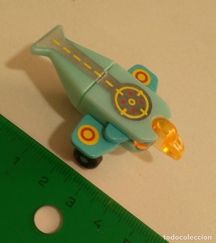 Kinder &Uuml;berraschung: portaaviones porta aviones kinder miniatura mini vehiculo aereo secundario