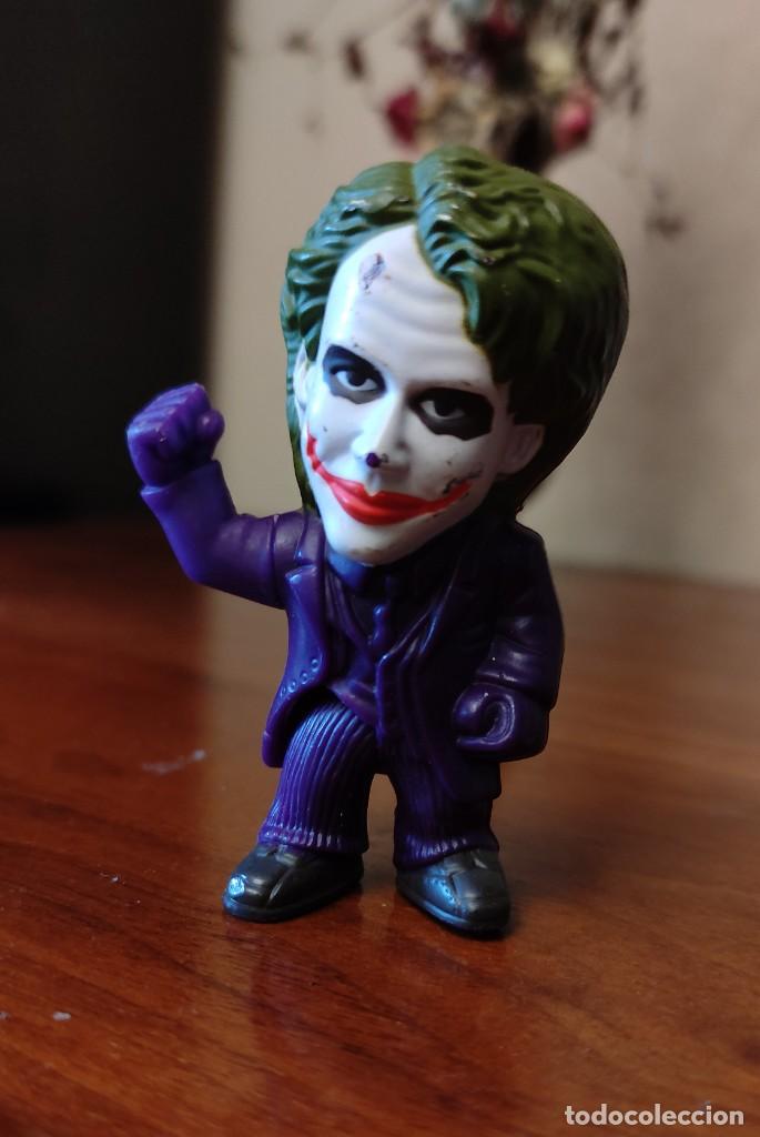 Figuras de goma y PVC: NESTLE - WARNER BROS - JOKER. - Foto 2