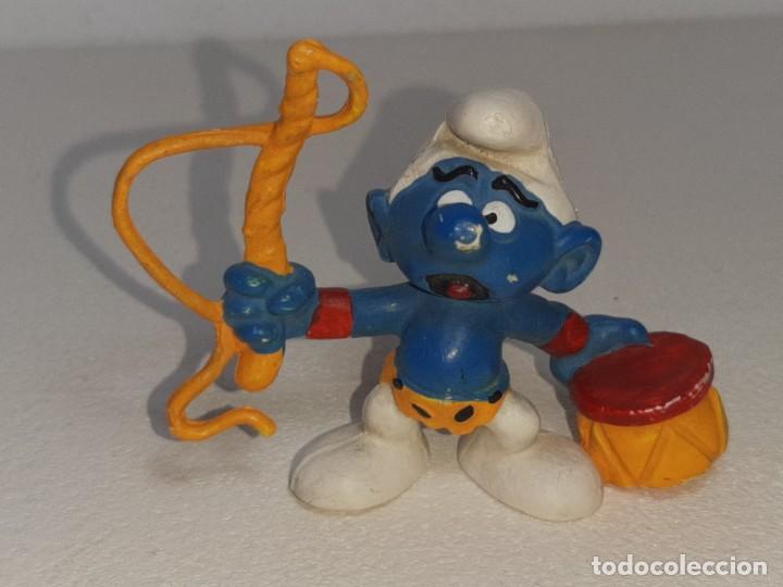 Figuras de Goma y PVC: ANTIGUA FIGURA DE GOMA DE LOS PITUFOS - SMURFS - PITUFO DOMADOR DE CIRCO - A&Ntilde;OS 80 SIN MARCAR