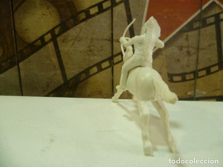 Figuras de goma y PVC: Indio a caballo con arco - Foto 3